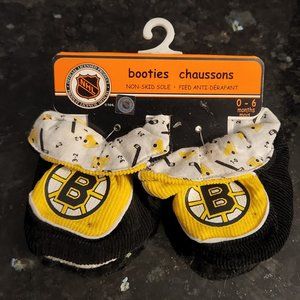 Boston Bruins infant booties. 0-6mos, 100% cotton. NEW